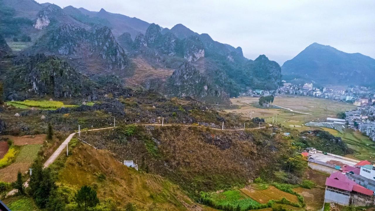 Cici Homestay Dong Van Bagian luar foto