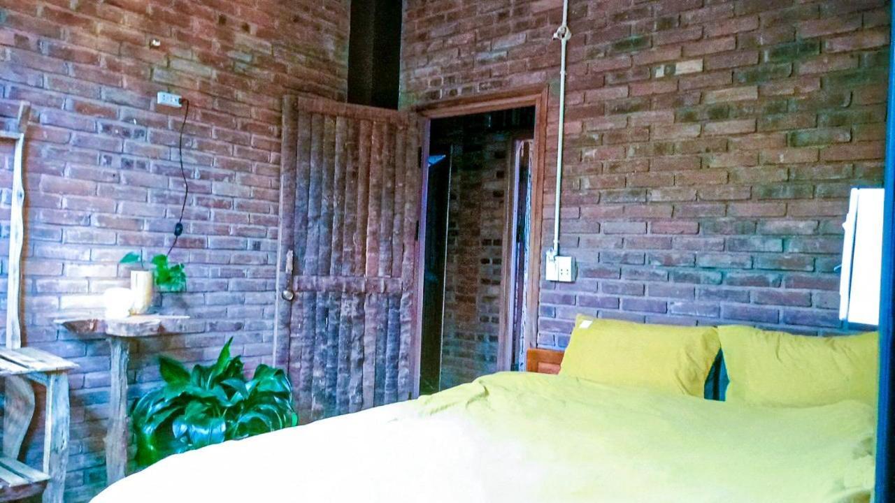 Cici Homestay Dong Van Bagian luar foto