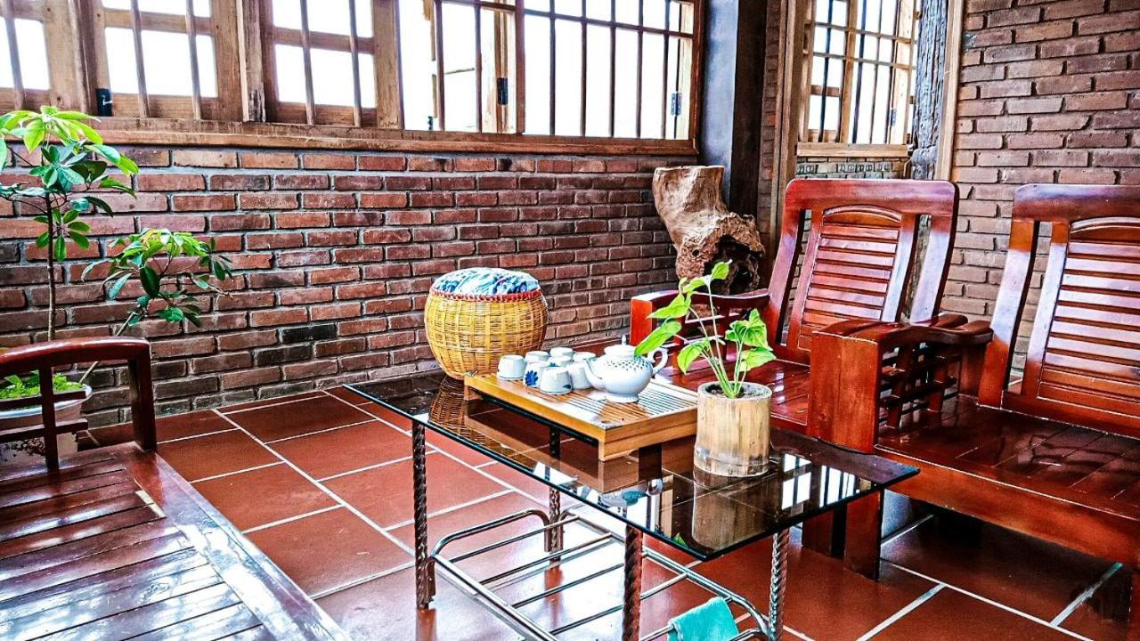 Cici Homestay Dong Van Bagian luar foto